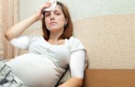 علت اصلی عرق کردن در دوران بارداری چیست